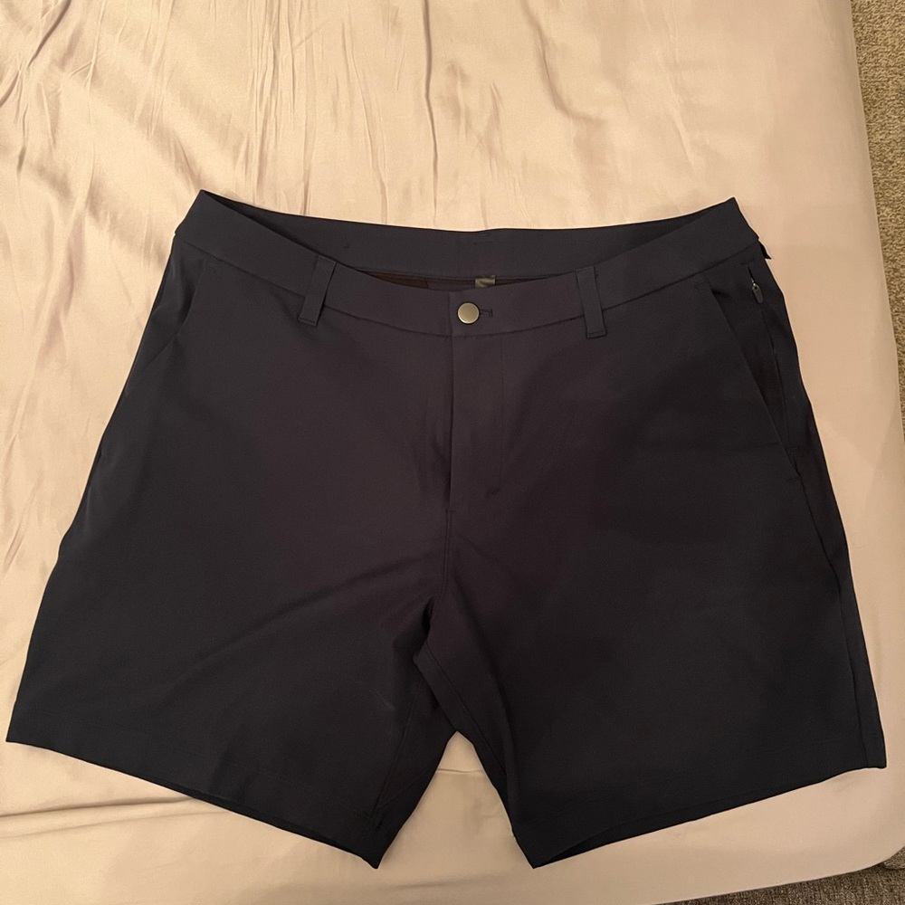 Commission Classic-Fit Short 7”